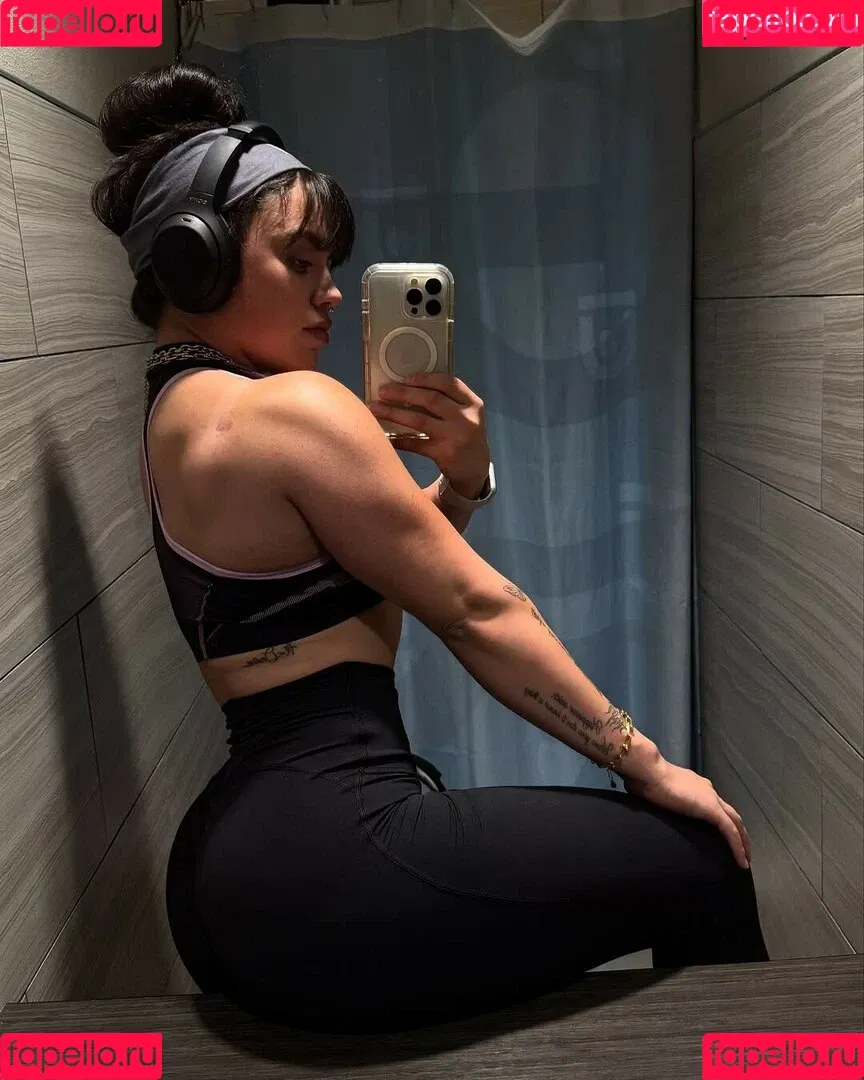 corona.michelle.llamas / michellellamascorona / michllamascorona Onlyfans Photo Gallery 