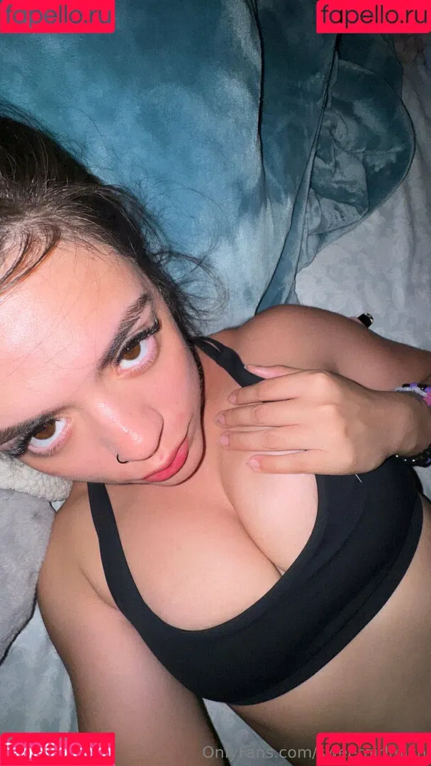 corona.michelle.llamas / michellellamascorona / michllamascorona Onlyfans Photo Gallery 