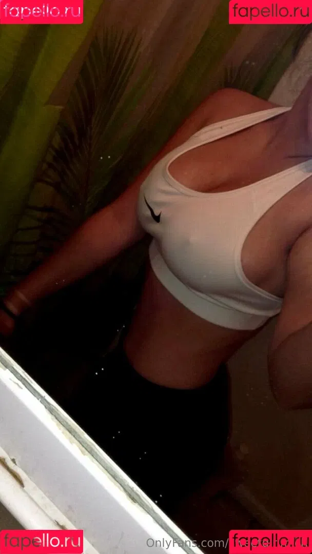 corona.michelle.llamas / michellellamascorona / michllamascorona Onlyfans Photo Gallery 