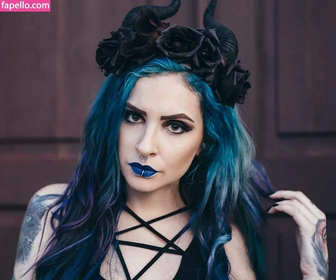 I Am The Daddy / https: / vanpsuicide Onlyfans Photo Gallery 