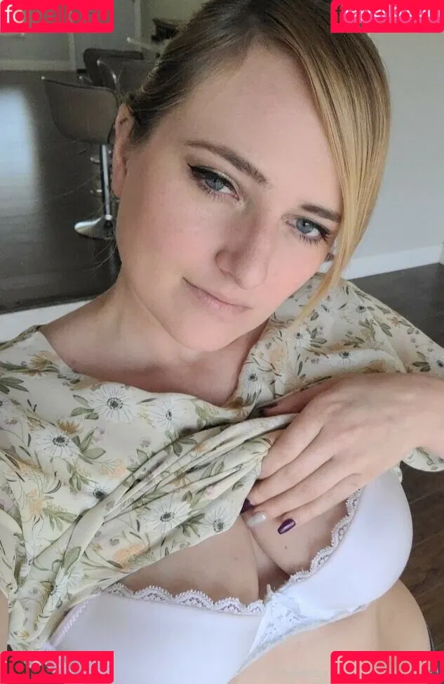 Kate England / kate_england21 / kateengland21 Onlyfans Photo Gallery 