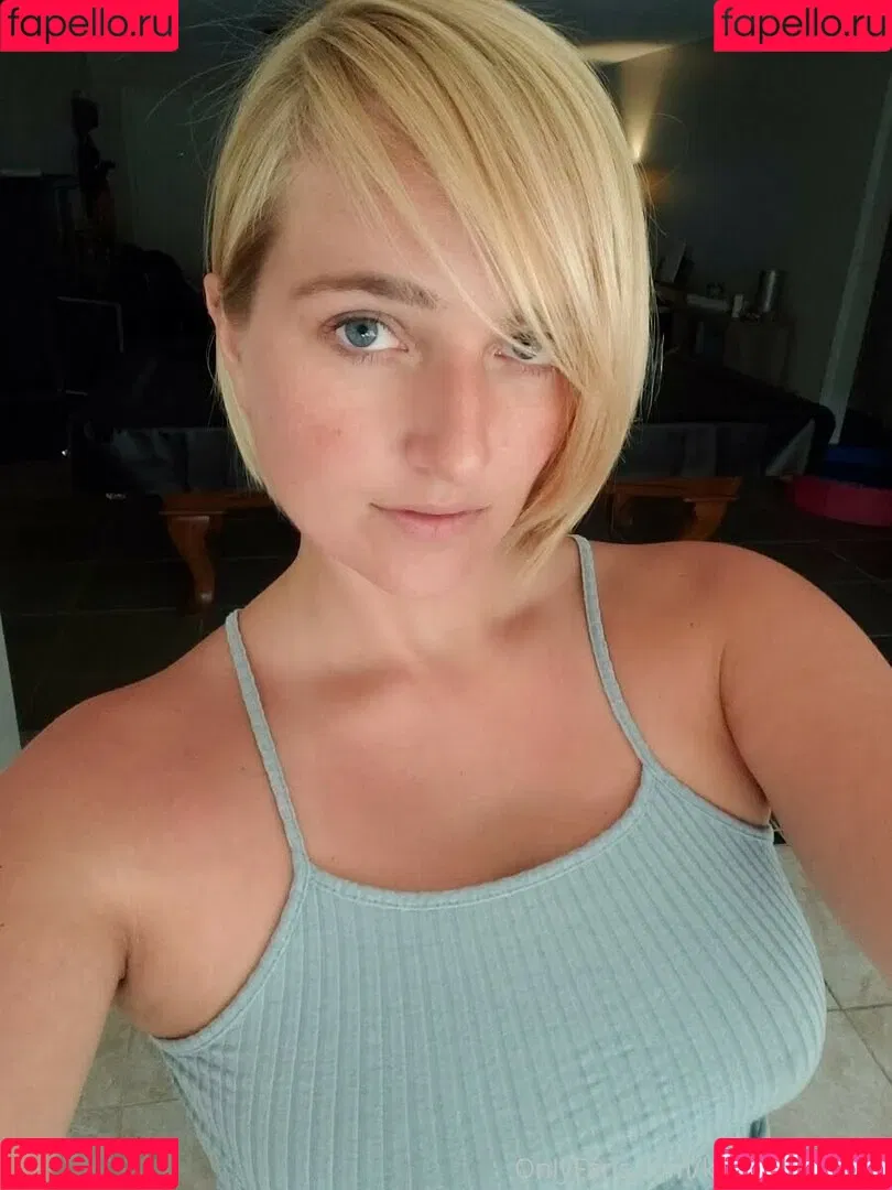 Kate England / kate_england21 / kateengland21 Onlyfans Photo Gallery 