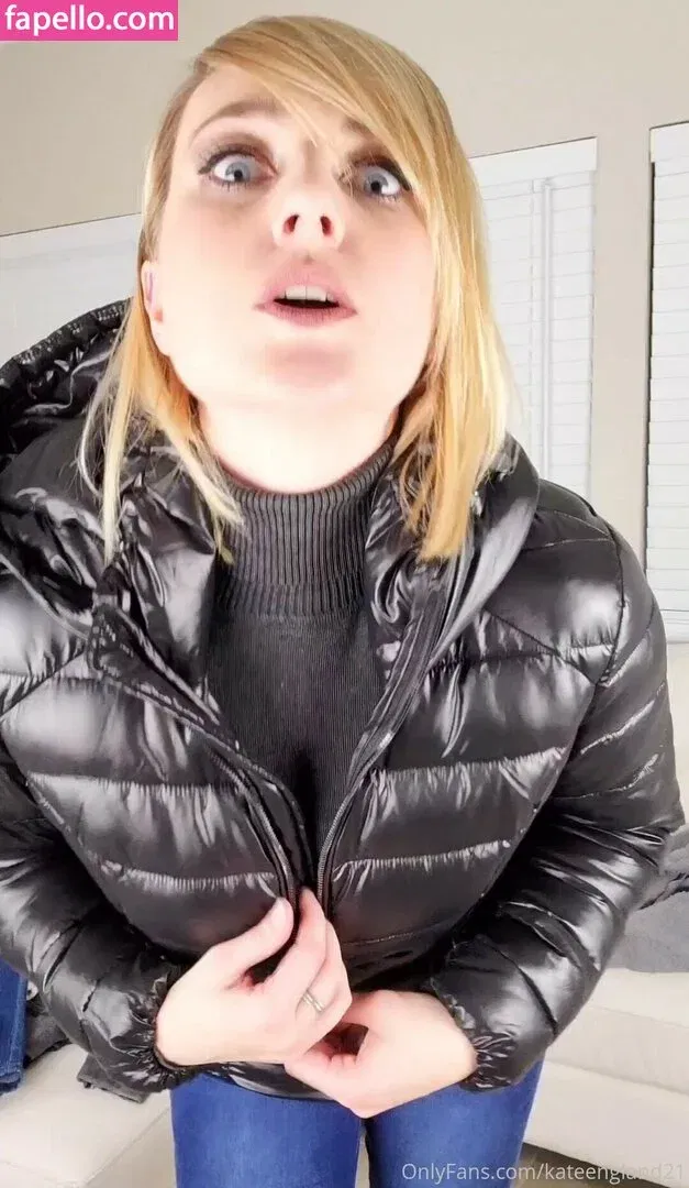 Kate England / kate_england21 / kateengland21 Onlyfans Photo Gallery 