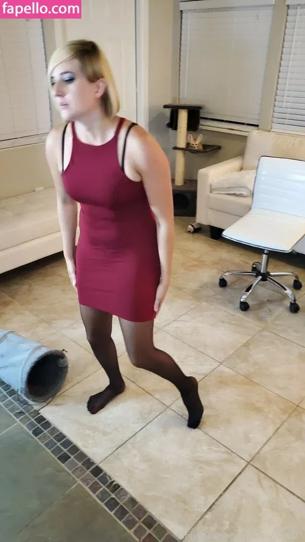 Kate England / kate_england21 / kateengland21 Onlyfans Photo Gallery 