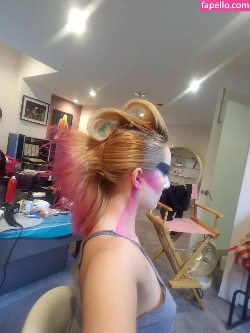 Kate England / kate_england21 / kateengland21 Onlyfans Photo Gallery 