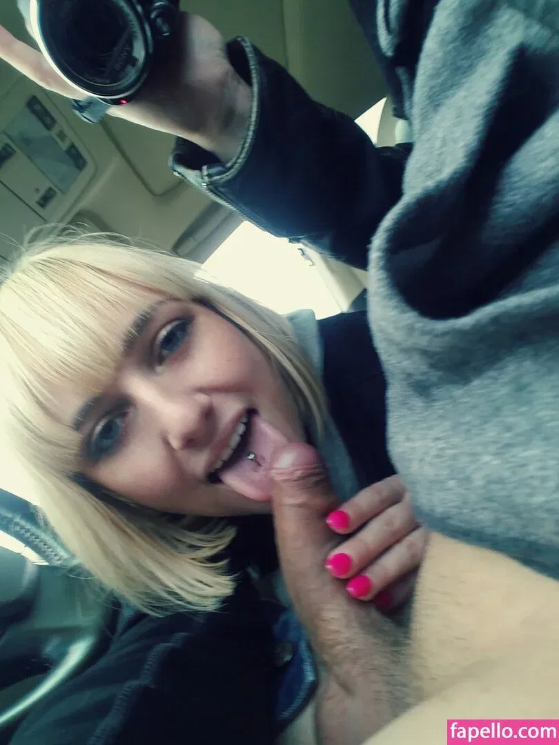 Kate England / kate_england21 / kateengland21 Onlyfans Photo Gallery 