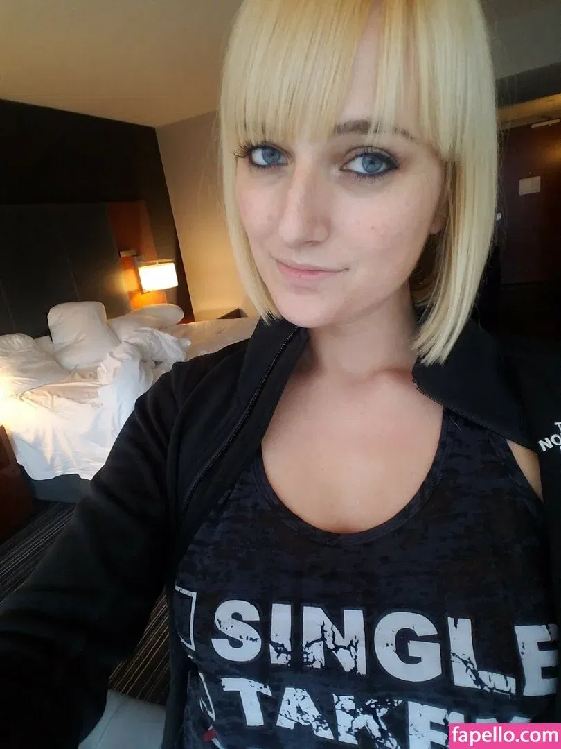 Kate England / kate_england21 / kateengland21 Onlyfans Photo Gallery 