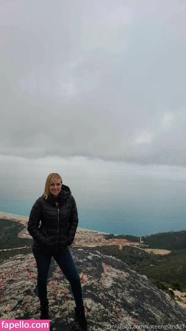 Kate England / kate_england21 / kateengland21 Onlyfans Photo Gallery 