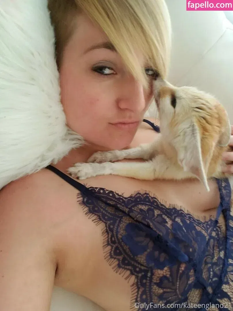 Kate England / kate_england21 / kateengland21 Onlyfans Photo Gallery 