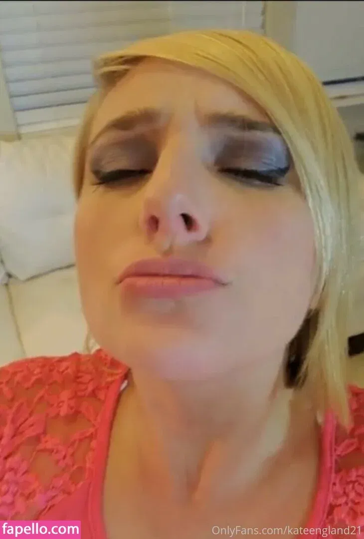 Kate England / kate_england21 / kateengland21 Onlyfans Photo Gallery 