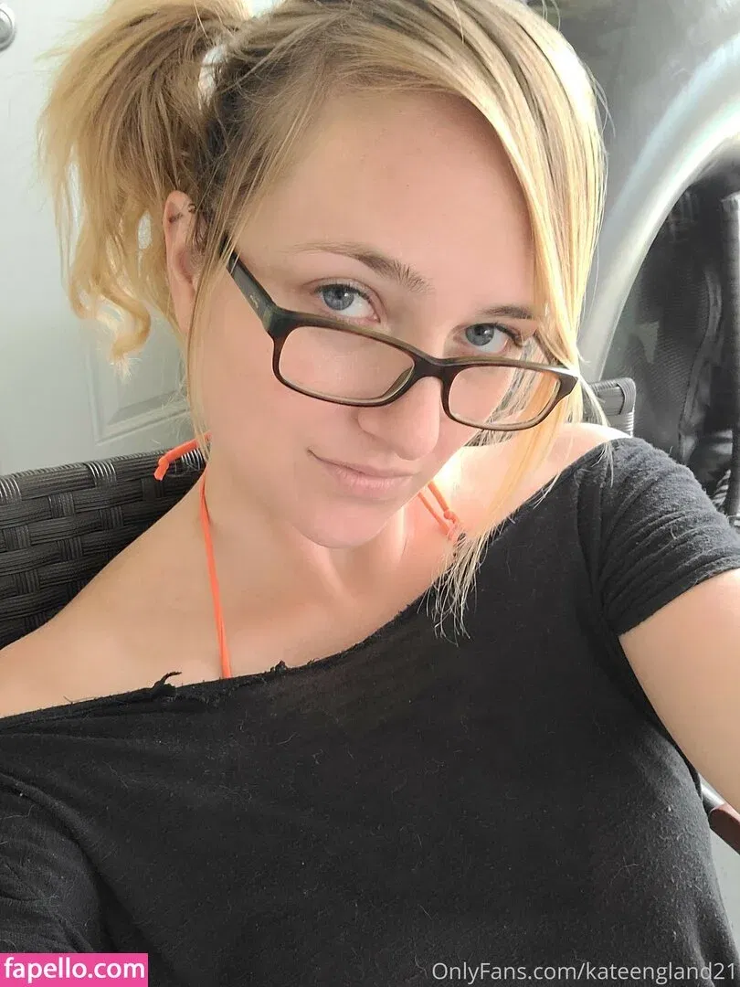 Kate England / kate_england21 / kateengland21 Onlyfans Photo Gallery 