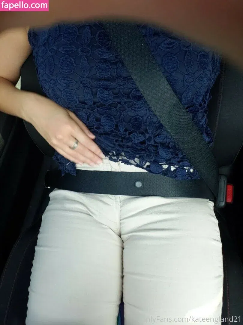 Kate England / kate_england21 / kateengland21 Onlyfans Photo Gallery 