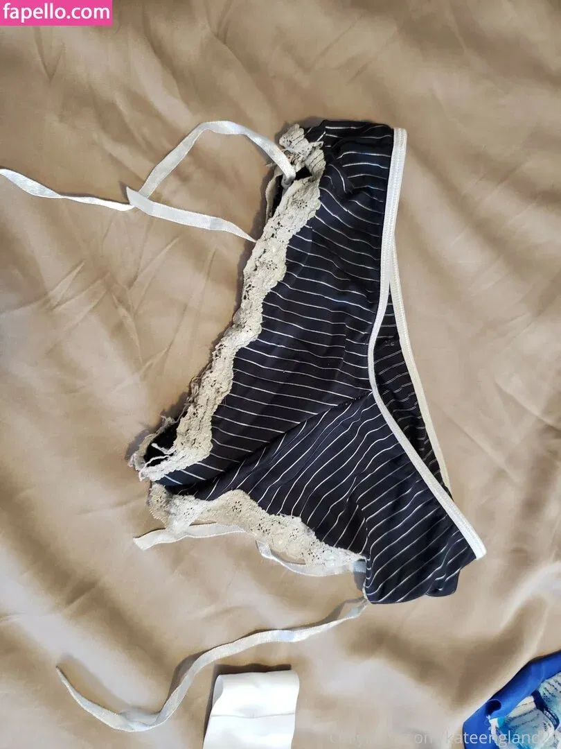 Kate England / kate_england21 / kateengland21 Onlyfans Photo Gallery 