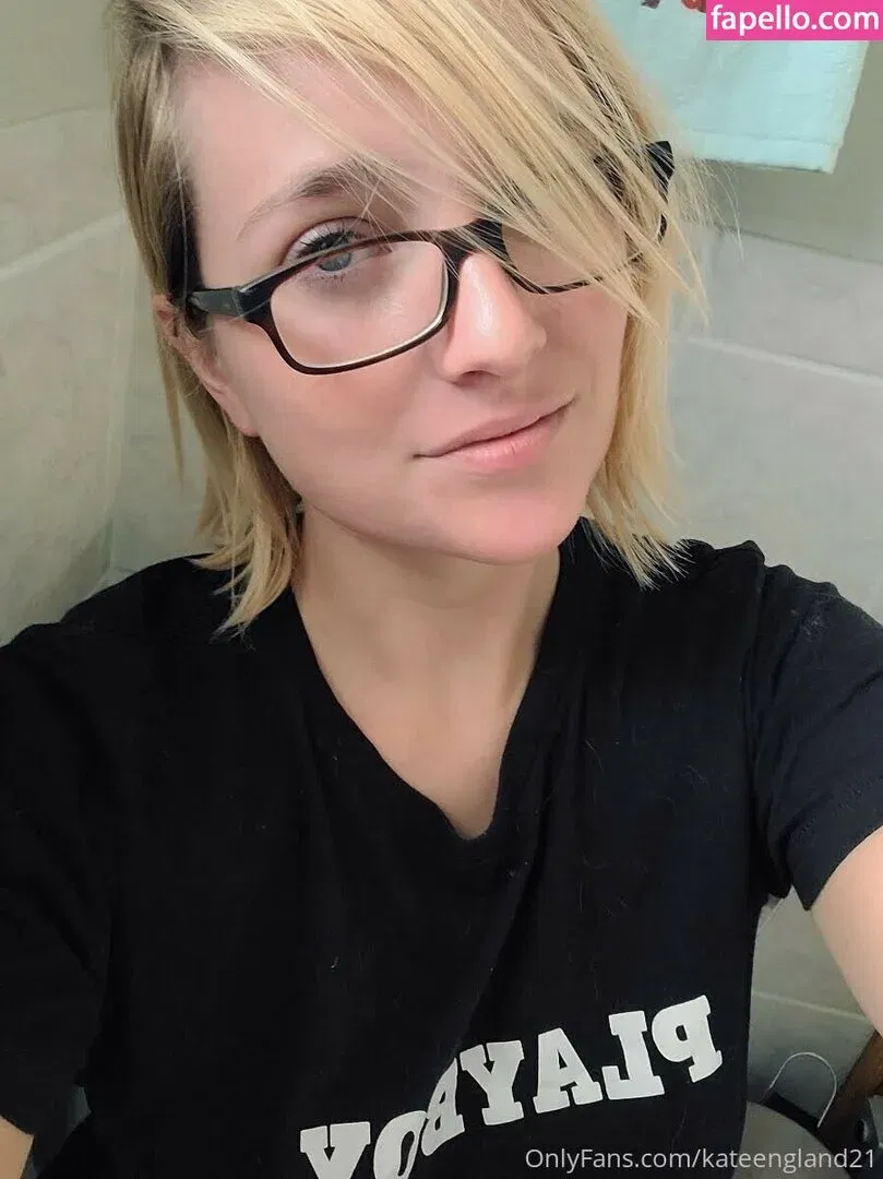 Kate England / kate_england21 / kateengland21 Onlyfans Photo Gallery 