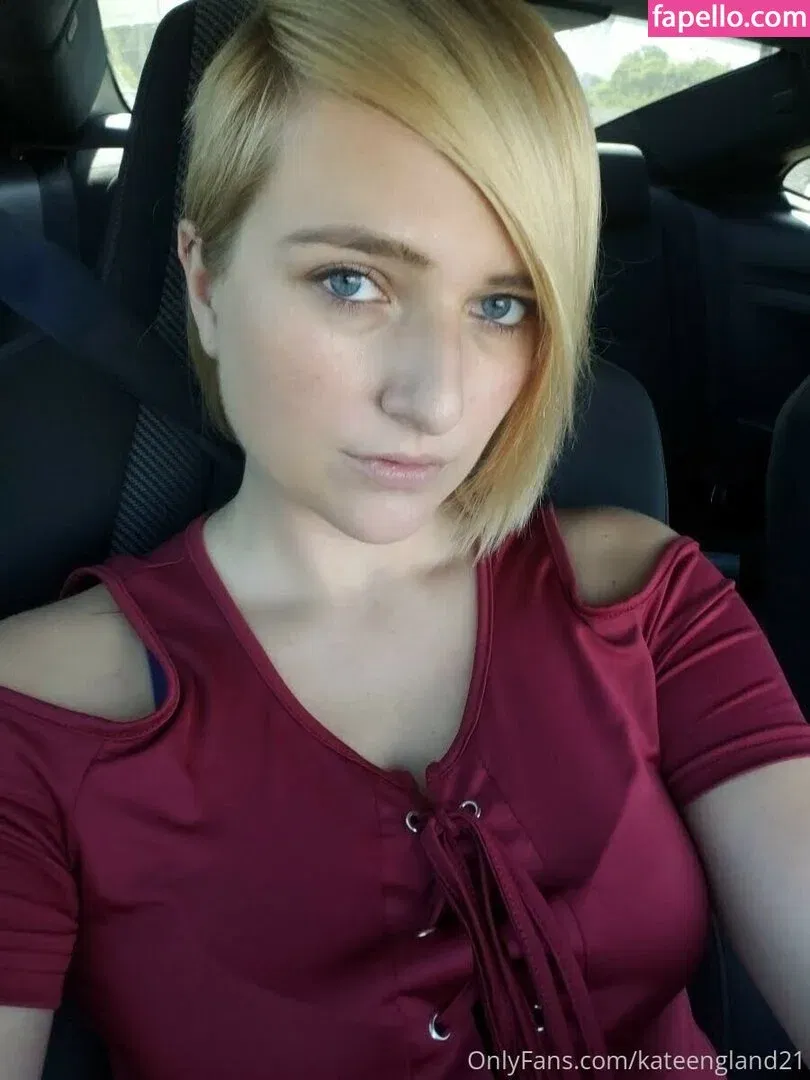 Kate England / kate_england21 / kateengland21 Onlyfans Photo Gallery 