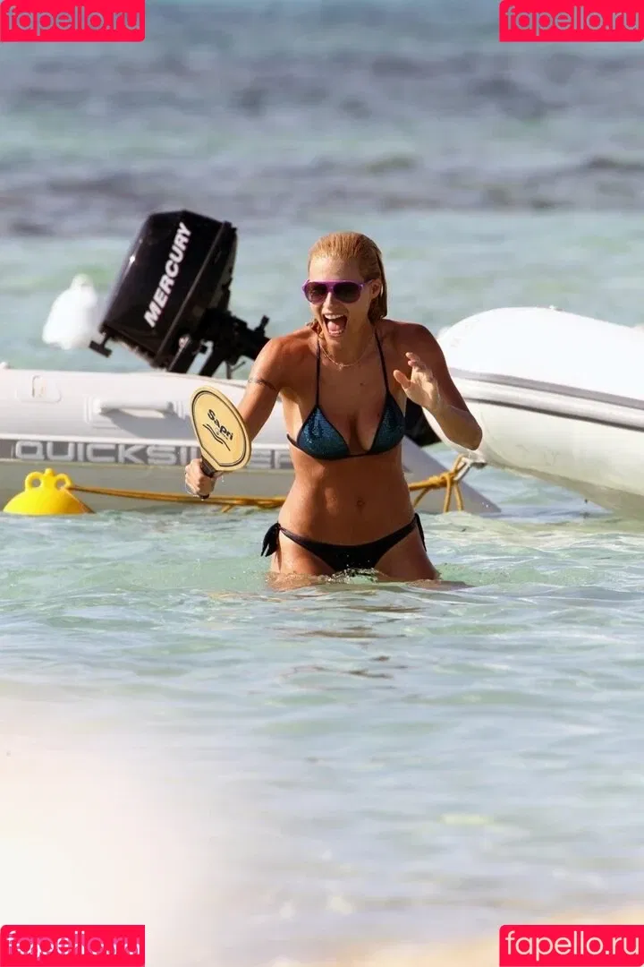 Michelle Hunziker / m_hunziker / therealhunzigram Onlyfans Photo Gallery 