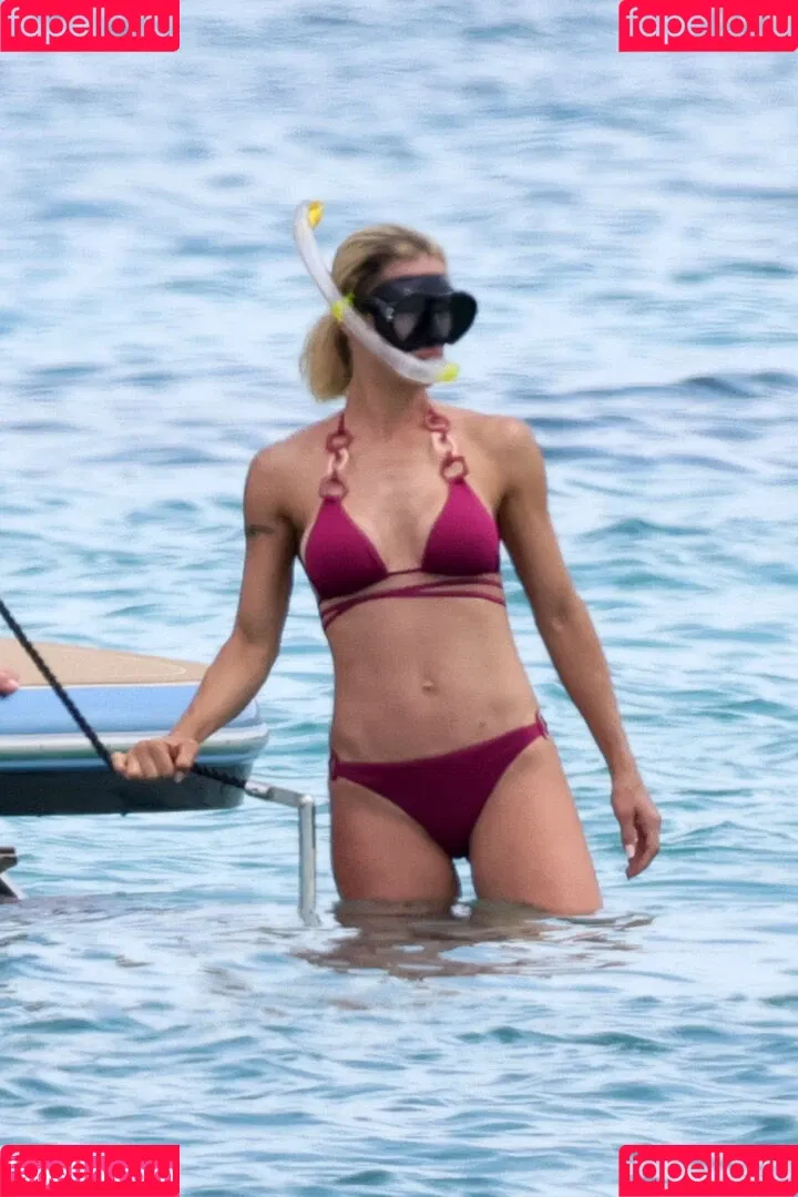 Michelle Hunziker / m_hunziker / therealhunzigram Onlyfans Photo Gallery 