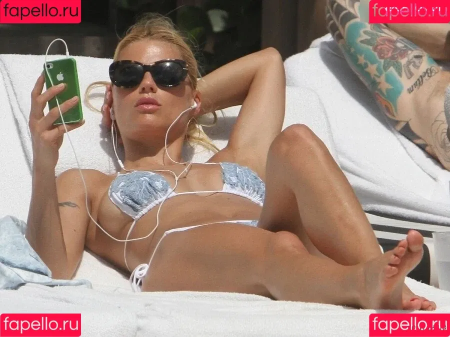 Michelle Hunziker / m_hunziker / therealhunzigram Onlyfans Photo Gallery 