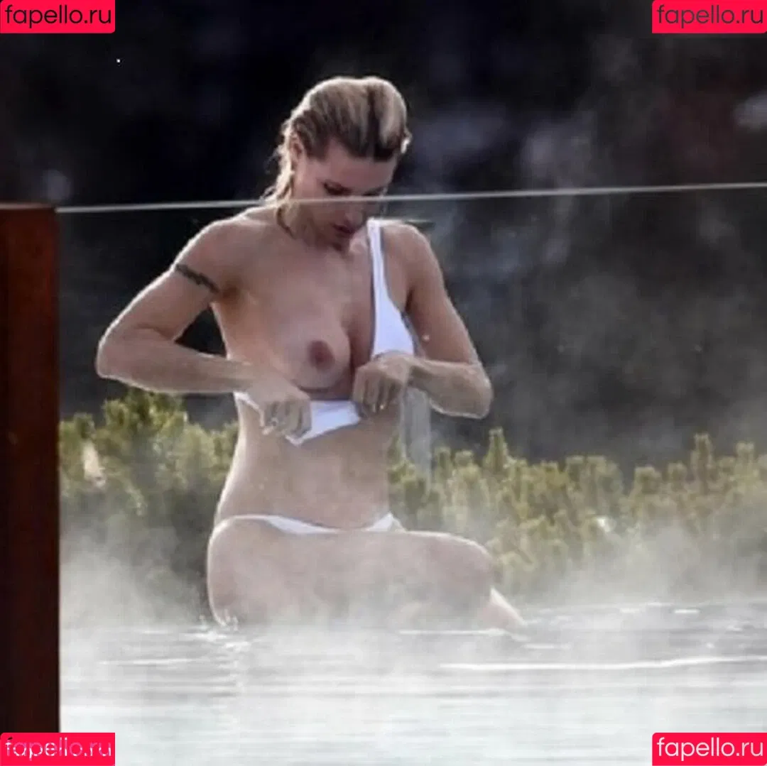 Michelle Hunziker / m_hunziker / therealhunzigram Onlyfans Photo Gallery 