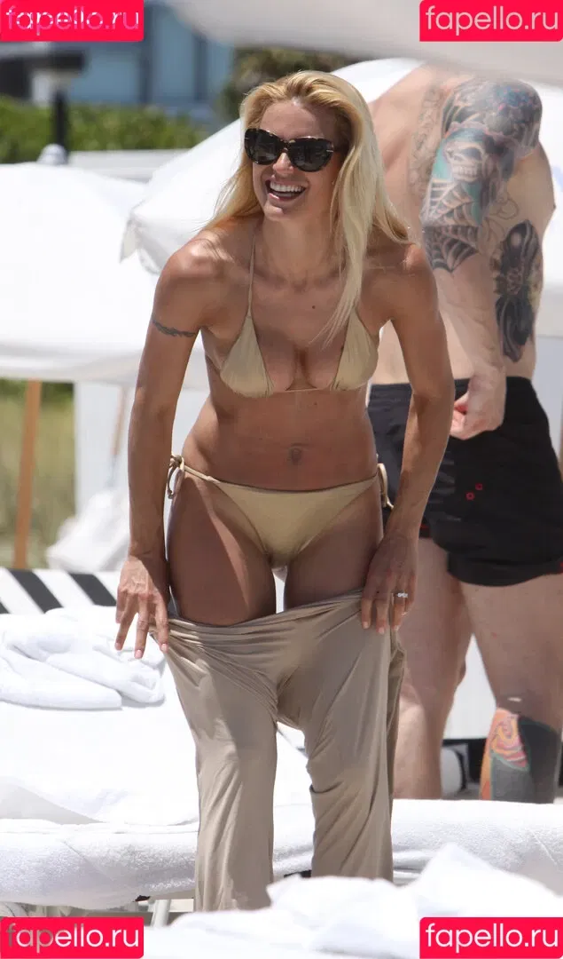 Michelle Hunziker / m_hunziker / therealhunzigram Onlyfans Photo Gallery 