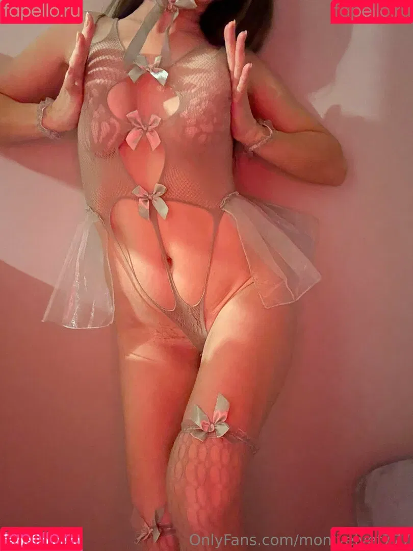 monibelle / monivelvet777 Onlyfans Photo Gallery 