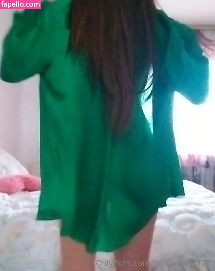 monibelle / monivelvet777 Onlyfans Photo Gallery 