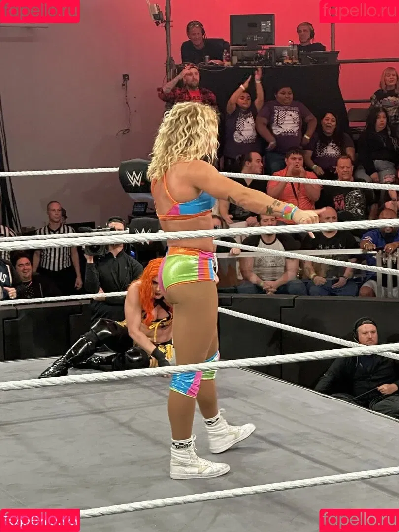 Sol Ruca / solrucawwe / solrvca Onlyfans Photo Gallery 