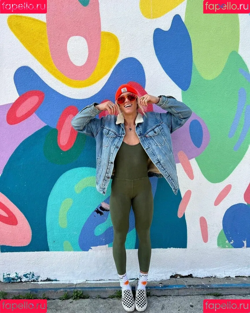 Sol Ruca / solrucawwe / solrvca Onlyfans Photo Gallery 