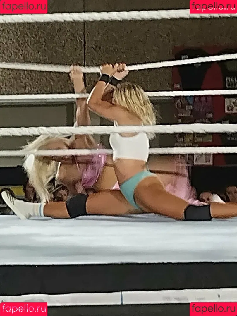 Sol Ruca / solrucawwe / solrvca Onlyfans Photo Gallery 