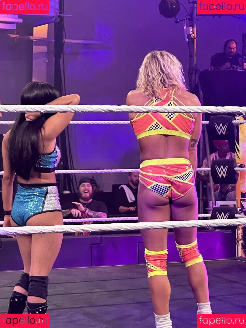 Sol Ruca / solrucawwe / solrvca Onlyfans Photo Gallery 