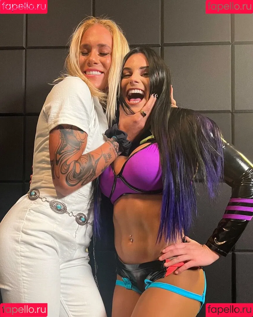 Sol Ruca / solrucawwe / solrvca Onlyfans Photo Gallery 