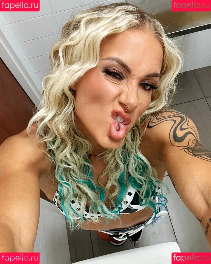 Sol Ruca / solrucawwe / solrvca Onlyfans Photo Gallery 