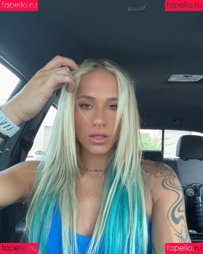 Sol Ruca / solrucawwe / solrvca Onlyfans Photo Gallery 