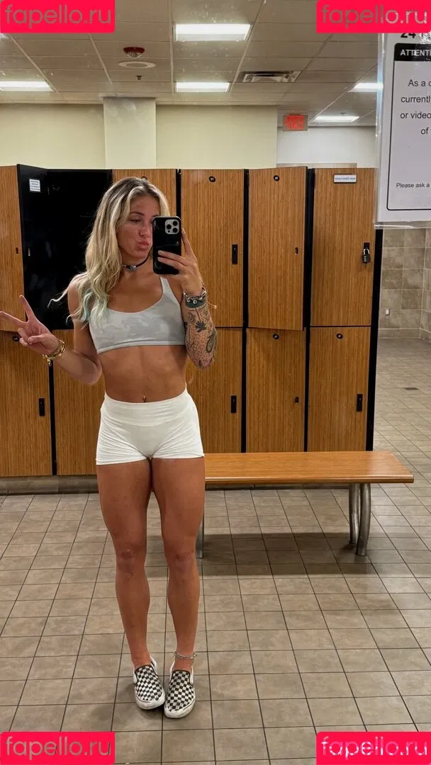 Sol Ruca / solrucawwe / solrvca Onlyfans Photo Gallery 