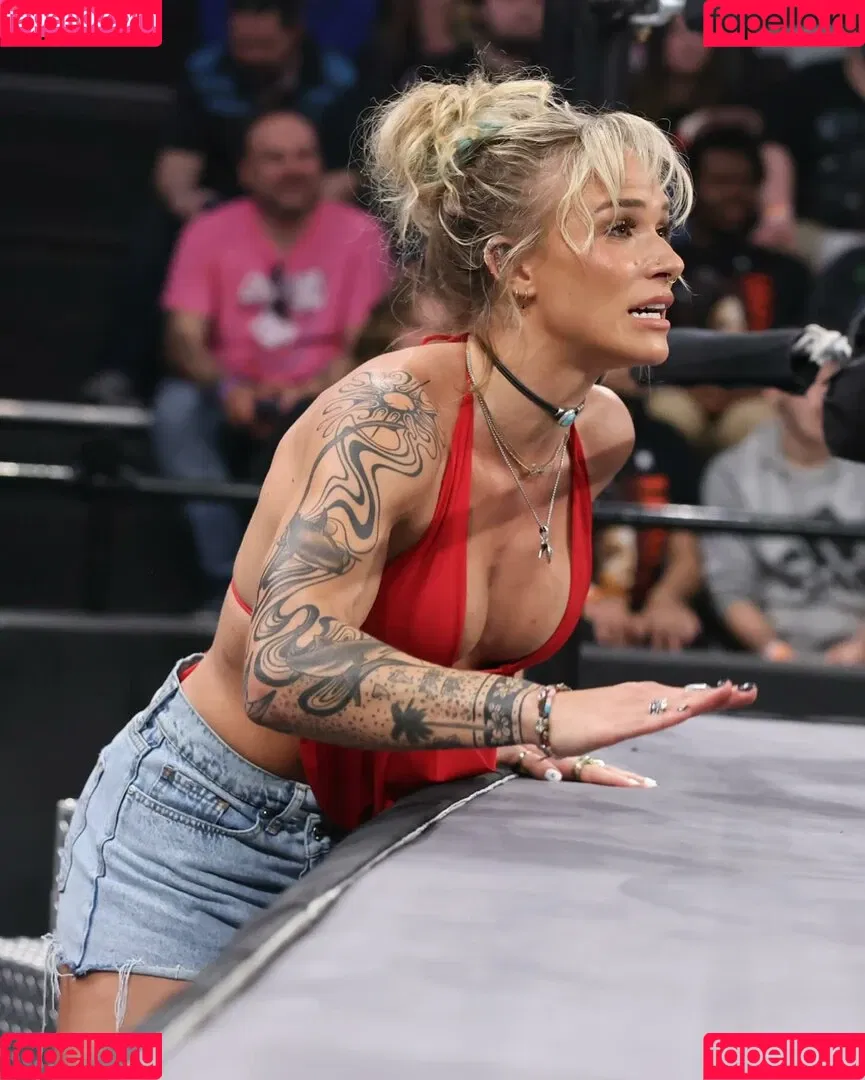Sol Ruca / solrucawwe / solrvca Onlyfans Photo Gallery 