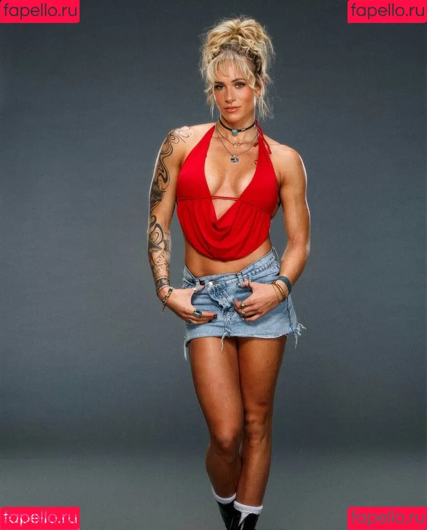 Sol Ruca / solrucawwe / solrvca Onlyfans Photo Gallery 