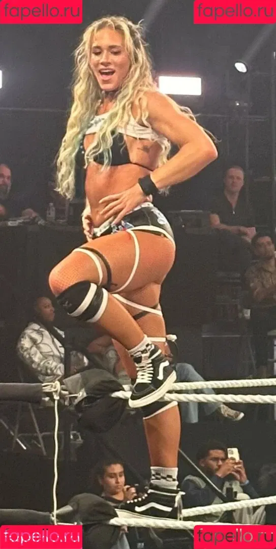 Sol Ruca / solrucawwe / solrvca Onlyfans Photo Gallery 