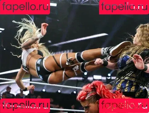Sol Ruca / solrucawwe / solrvca Onlyfans Photo Gallery 
