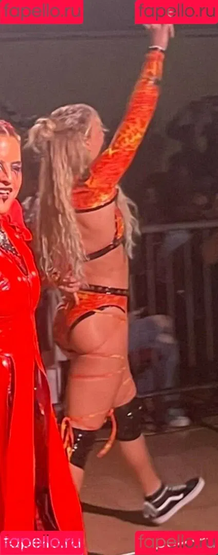 Sol Ruca / solrucawwe / solrvca Onlyfans Photo Gallery 