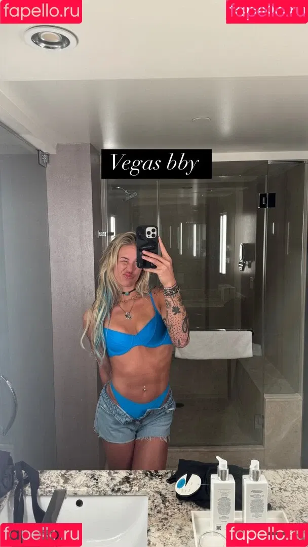 Sol Ruca / solrucawwe / solrvca Onlyfans Photo Gallery 