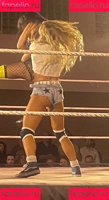 Sol Ruca / solrucawwe / solrvca Onlyfans Photo Gallery 