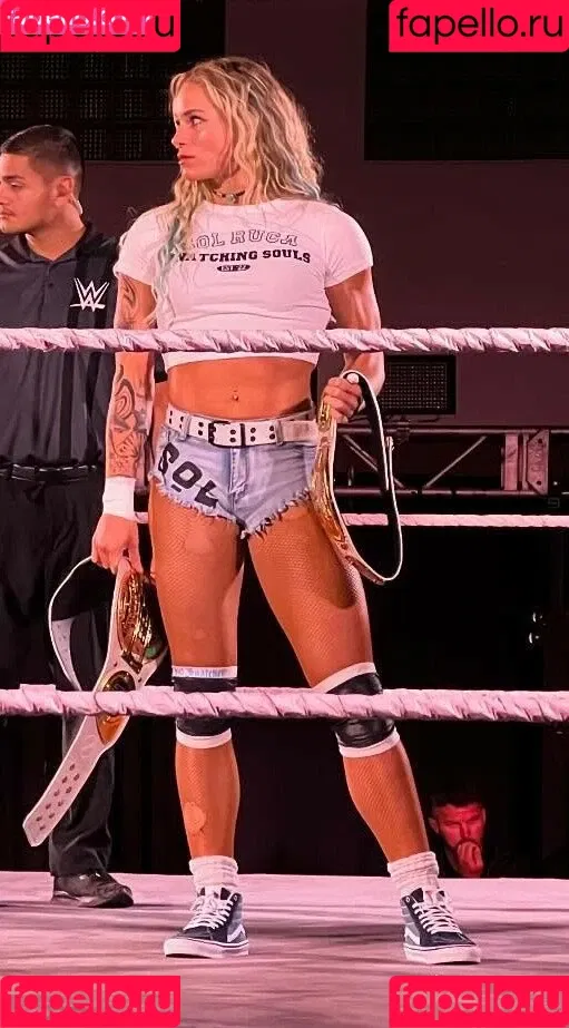 Sol Ruca / solrucawwe / solrvca Onlyfans Photo Gallery 