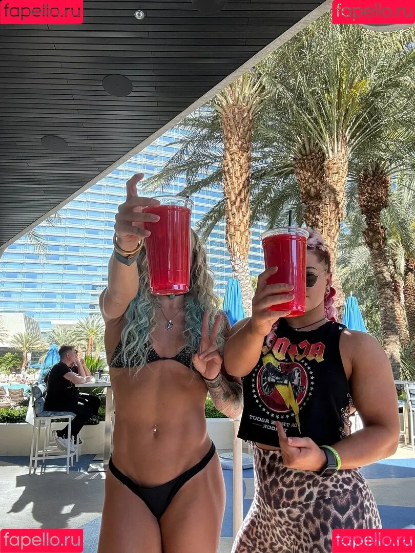 Sol Ruca / solrucawwe / solrvca Onlyfans Photo Gallery 