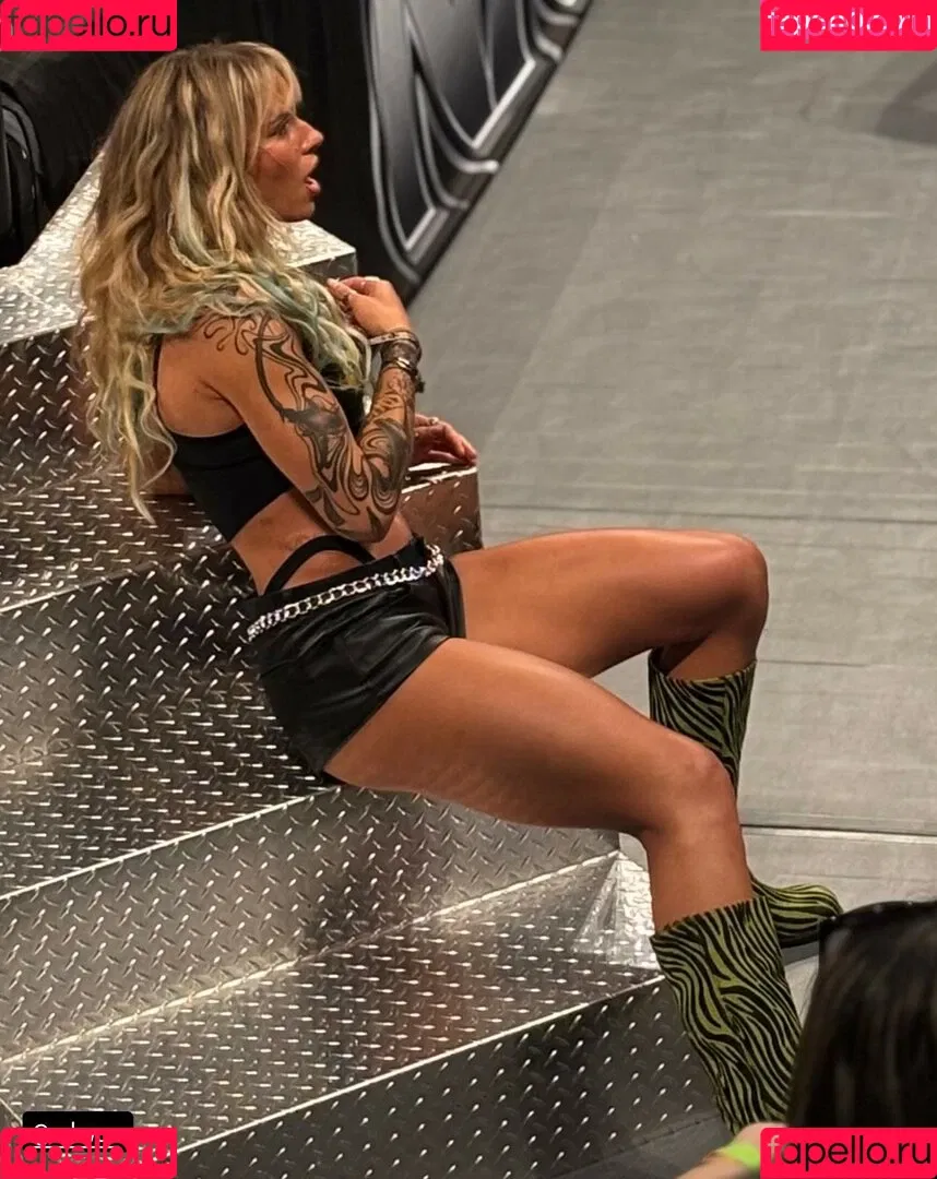 Sol Ruca / solrucawwe / solrvca Onlyfans Photo Gallery 