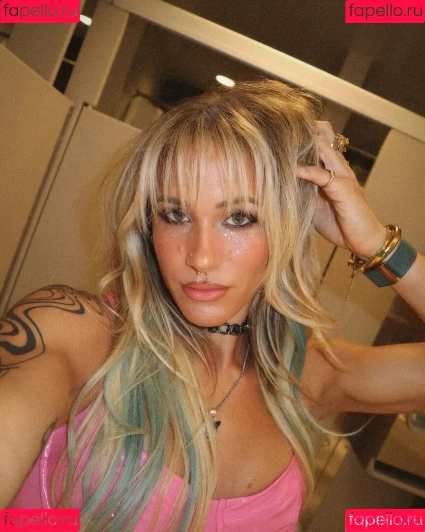 Sol Ruca / solrucawwe / solrvca Onlyfans Photo Gallery 