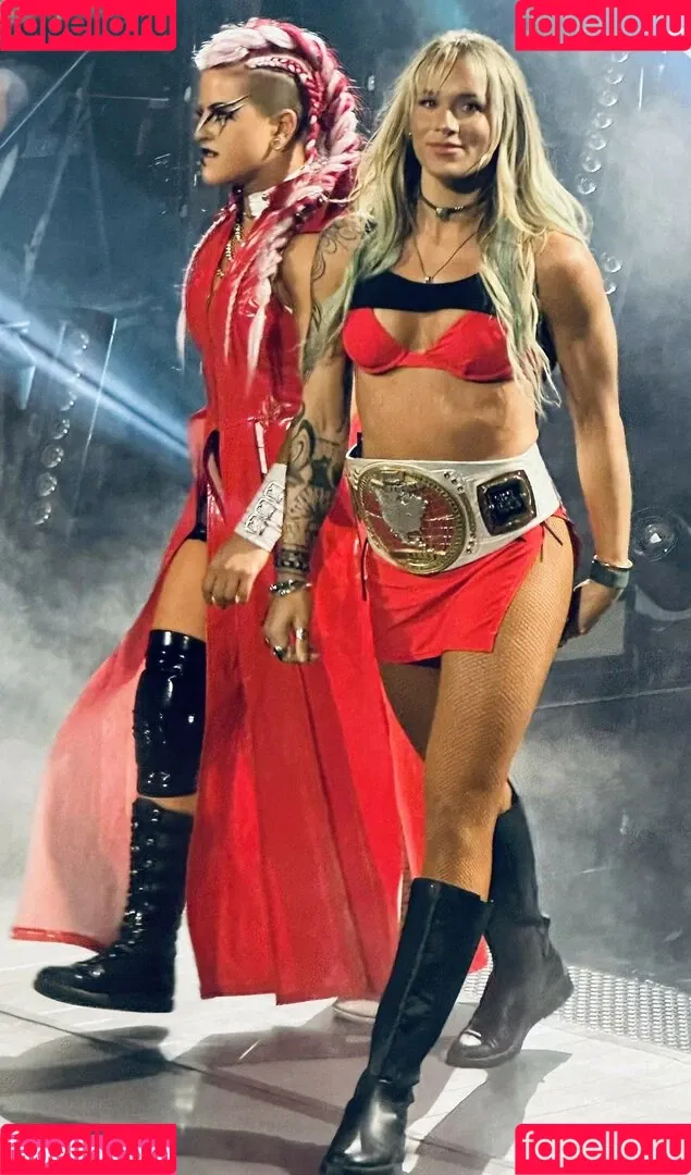 Sol Ruca / solrucawwe / solrvca Onlyfans Photo Gallery 