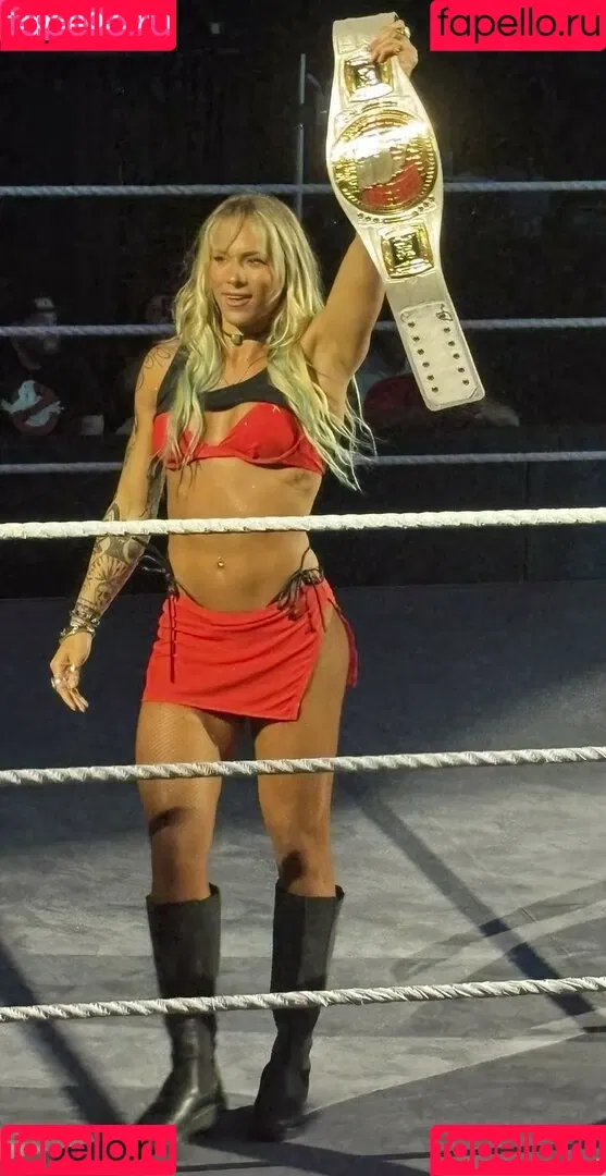 Sol Ruca / solrucawwe / solrvca Onlyfans Photo Gallery 