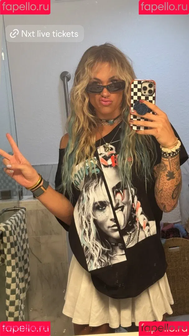 Sol Ruca / solrucawwe / solrvca Onlyfans Photo Gallery 