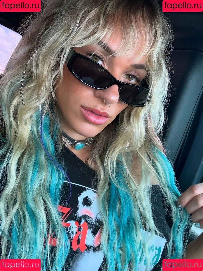 Sol Ruca / solrucawwe / solrvca Onlyfans Photo Gallery 