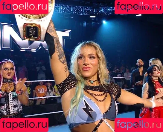 Sol Ruca / solrucawwe / solrvca Onlyfans Photo Gallery 